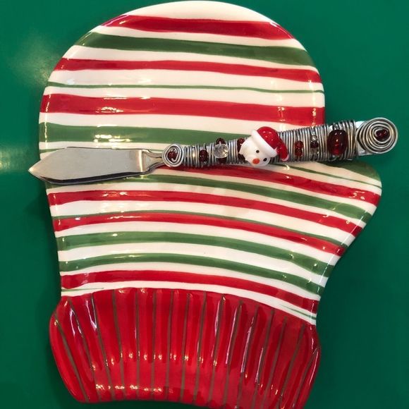 New Holiday mitten plate and Santa Knife - Picture 1 of 7